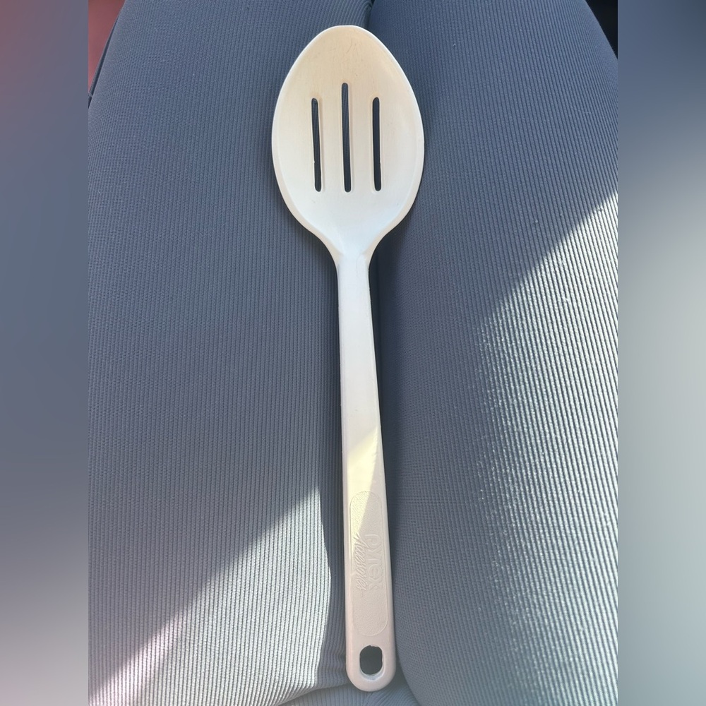 Pyrex vintage slotted spoon